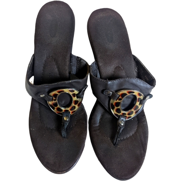 feel crazy good sandals